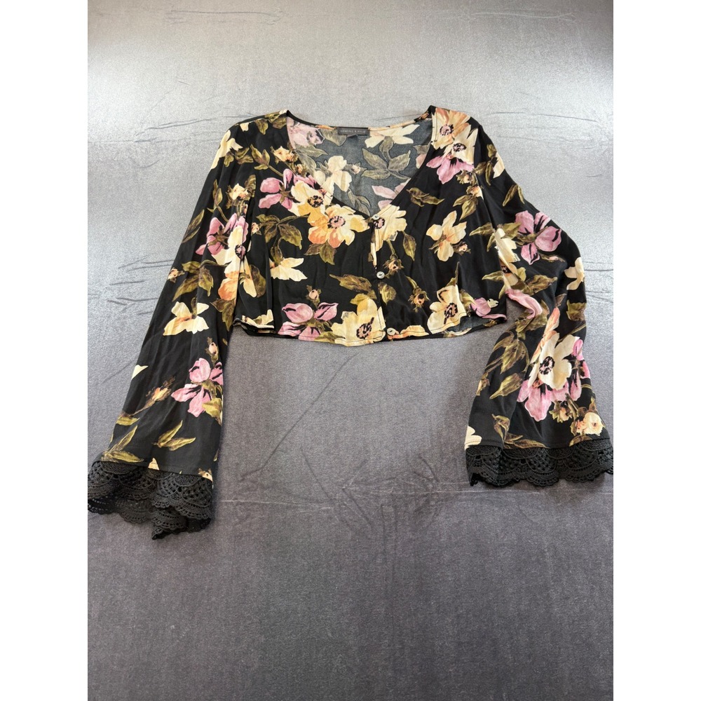 Kendall & Kylie Floral Bell Sleeve Crop Top Black Pink V-Neck Lace Trim Small
